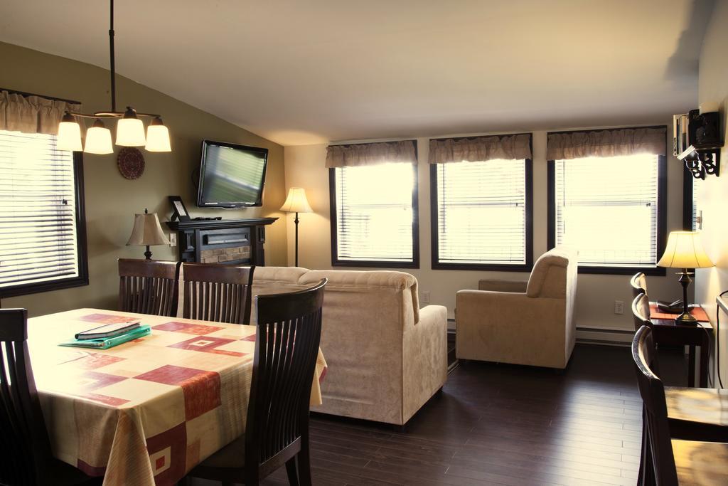 Emme Chalets Sainte-Lucie-de-Doncaster Cameră foto